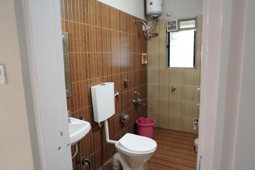 Attached European Washroom